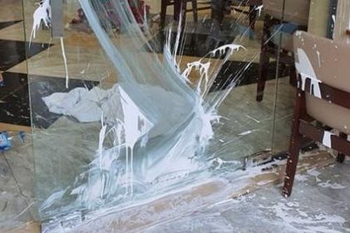 Quảng Nam: Nhà hàng ở Hội An lại bị tạt chất bẩn