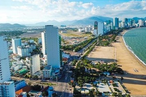 Nút thắt mang tên Condotel