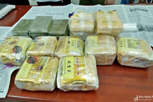 Nghệ An: Bắt 4 đối tượng, thu giữ lượng ma túy lớn