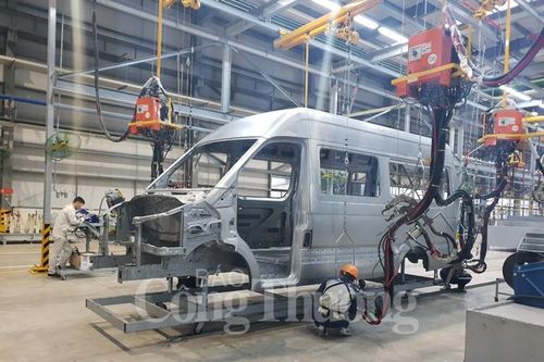 Doanh nghiệp CNHT cho ngành ô tô Việt Nam: Phát triển chậm