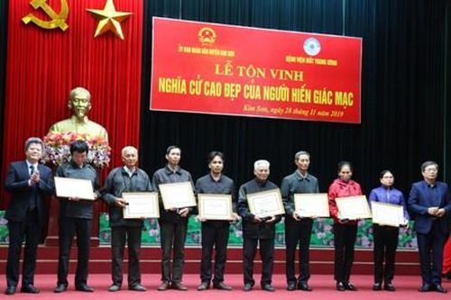Lễ tôn vinh nghĩa cử cao đẹp của người hiến giác mạc