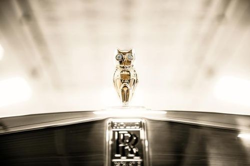 Rolls-Royce độc nhất vô nhị gắn cú vàng, kim cương