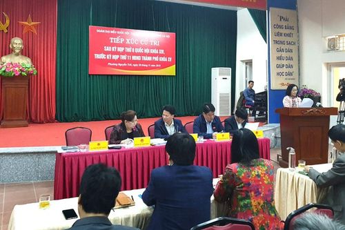 Đại biểu Quốc hội và đại biểu HĐND thành phố tiếp xúc cử tri quận Hà Đông