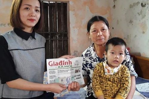 Khó khăn vẫn chồng chất với bé Thiên bị u đầu tụy dù đã được phẫu thuật
