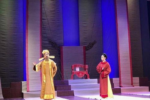 Ra mắt vở 'Sao Khuê lấp lánh'
