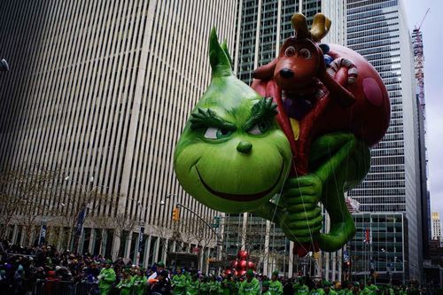 New York tưng bừng diễu hành bóng bay Pikachu, Son Goku dịp lễ Tạ ơn