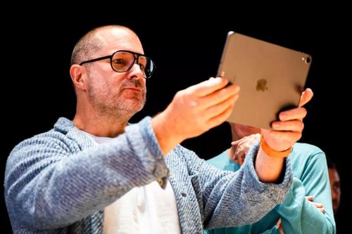 'Huyền thoại thiết kế' Jonathan Ive chính thức rời Apple