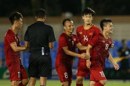 Gặp khó khăn ở SEA Games, U22 Việt Nam tặng toàn bộ đồ ăn cho đội tuyển nữ