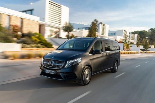 Mercedes-Benz V-Class mới có giá bán từ gần 2,6 tỷ đồng ở Việt Nam
