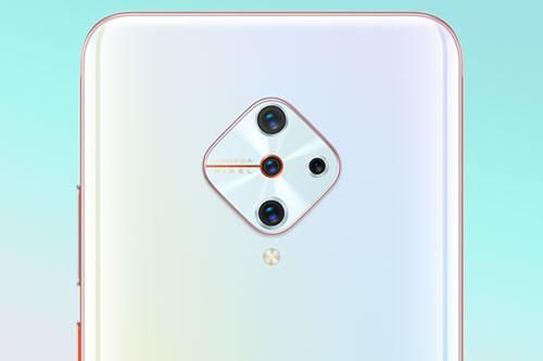 Smartphone 4 camera sau, pin 4.500 mAh, RAM 8 GB, giá 6,99 triệu ở Việt Nam