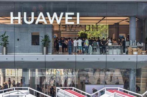 Huawei ra mắt dịch vụ điện toán đám mây dựa trên AI