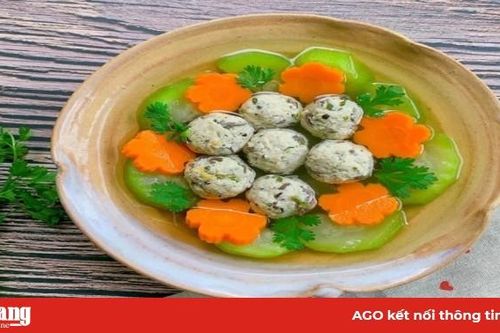 Canh bí đao gà viên