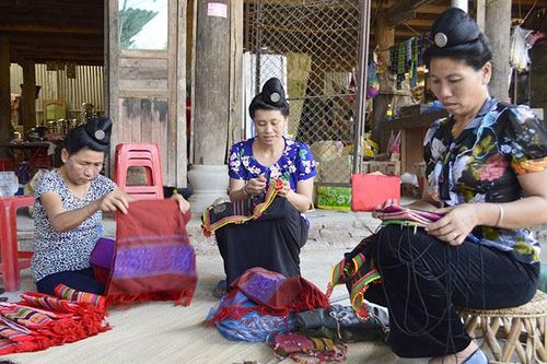 Chuyển đổi sang mô hình hợp tác xã kiểu mới còn nhiều vướng mắc