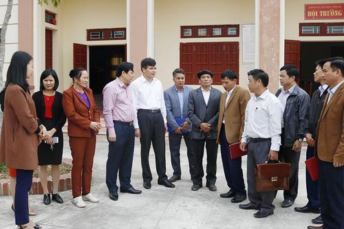 Đại biểu HĐND tỉnh tiếp xúc cử tri