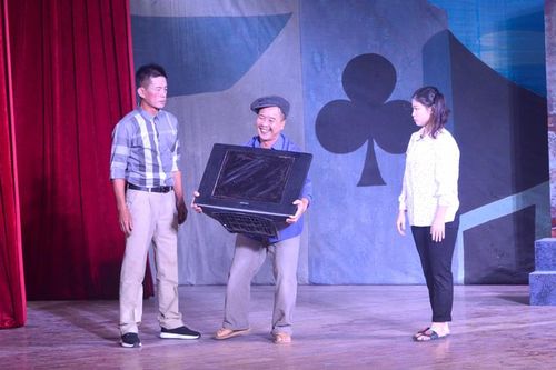 30 năm giữ 'lửa' nghệ thuật Chèo