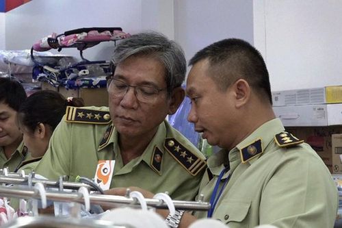 QLTT TP. Hồ Chí Minh: Tấn công địa bàn trọng điểm, bình ổn thị trường cuối năm