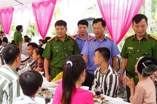 Thắp sáng niềm tin, giúp người lầm lỗi làm lại cuộc đời