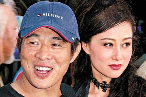 Ảnh hiếm hoi của vợ Lý Liên Kiệt ở tuổi U60