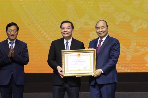 Bộ Khoa học và Công nghệ đón nhận Huân chương Lao động hạng Nhất
