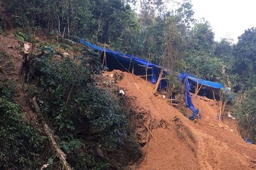 Đóng cửa mỏ khai thác vàng trái phép Bồng Miêu