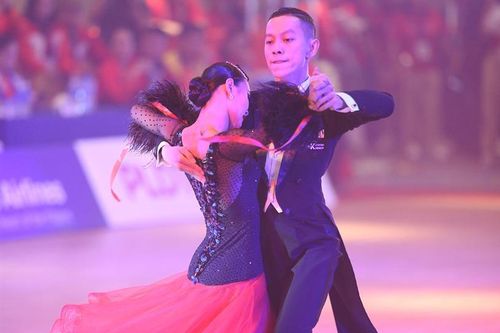 SEA Games 30: Khiêu vũ thể thao góp thêm HCV cho đoàn Việt Nam