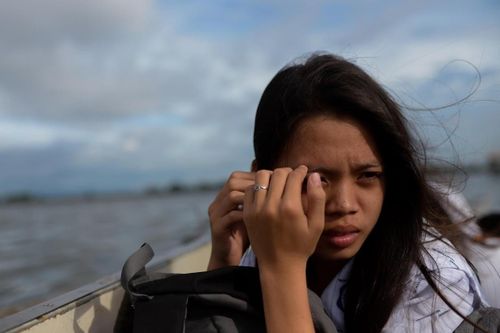 Nước biển dâng đến đâu, dân làng Philippines nâng nhà đến đấy