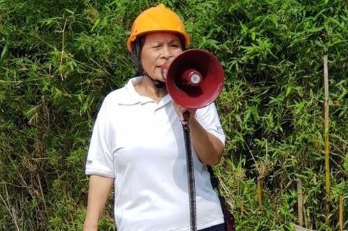 Những người phụ nữ... chống trời