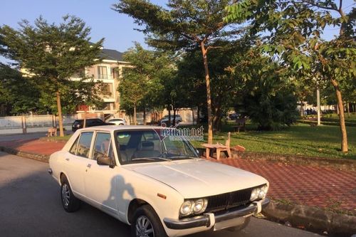 Ô tô Toyota Corolla 50 năm tuổi giá 65 triệu ở Hải Phòng