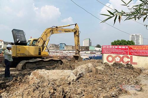 Dân than trời vì chủ đầu tư 'chiếm' lối đi chung