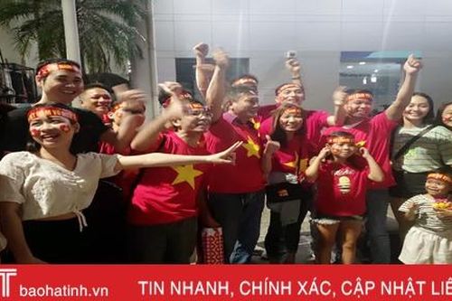 U22 Việt Nam vs Indonesia: CĐV Hà Tĩnh tiếp lửa cho thầy trò HLV Park