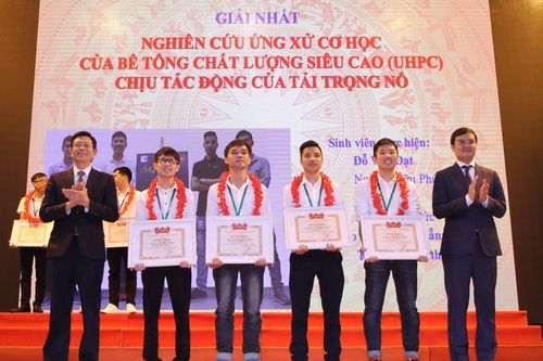 Trao 279 giải thưởng cho sinh viên nghiên cứu khoa học xuất sắc 2019