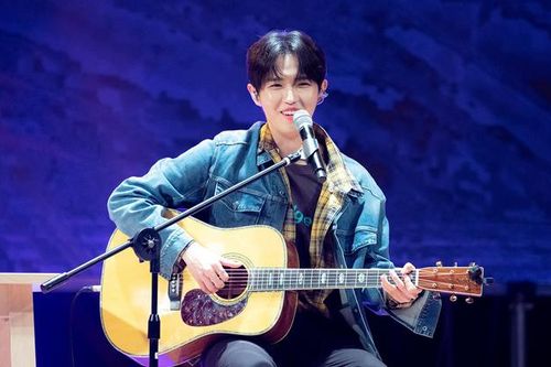 Hậu sáng tác cho Jihoon, cựu main vocal Wanna One Jaehwan cũng chính thức ấn định ngày 'lên kệ' album mới