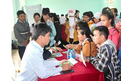 Tạo cơ hội cho lao động ở Khánh Vĩnh