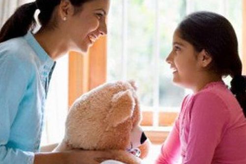 Từ những vụ con trẻ tự sát: 5 câu bố mẹ nên nói với con gái tuổi dậy thì để con khôn lớn mỗi ngày