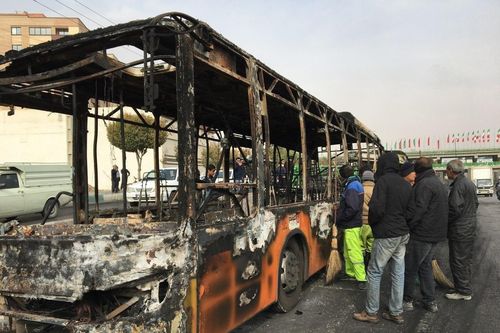 Iran trấn áp biểu tình đẫm máu giữa bất ổn tồi tệ nhất trong 40 năm