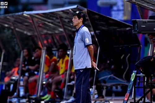 HLV U22 Thái Lan nói gì sau khi trực tiếp chứng kiến U22 Việt Nam đánh bại U22 Indonesia?