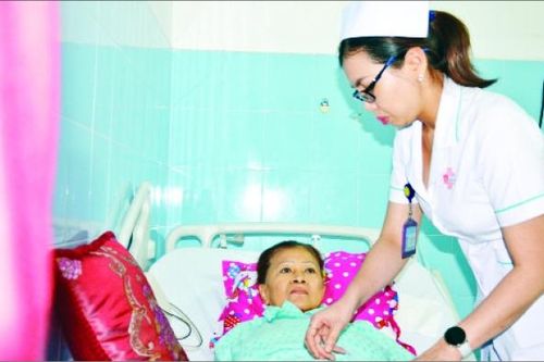 Nâng cao hiệu quả điều trị bằng rô-bốt