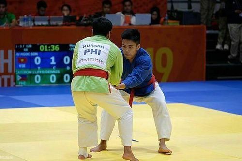 SEA Games 30 ngày 2/12: Việt Nam đứng thứ 2 trên bảng tổng sắp huy chương