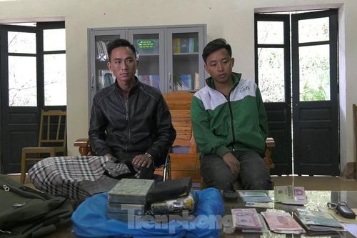 Bắt 2 đối tượng vận chuyển thuê 6 bánh heroin với giá hơn nửa tỷ đồng