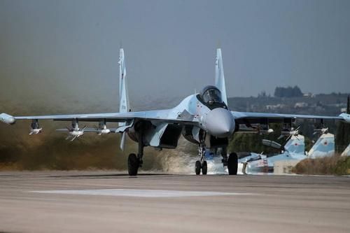 Ấn Độ tiết lộ lý do loại bỏ Su-35 để chọn Rafale