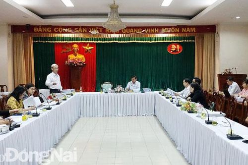 Thảo luận tổ đại biểu trước Kỳ họp thứ 13 HĐND tỉnh khóa IX: Bàn những vấn đề 'nóng'