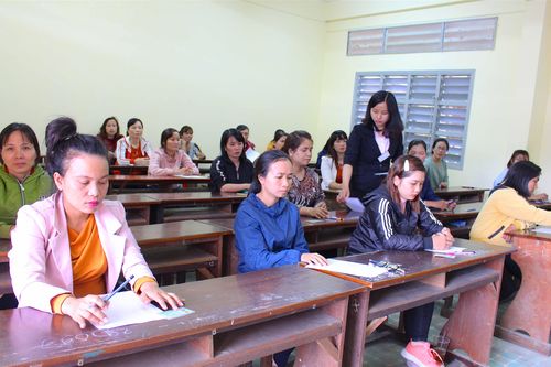 Nhiều thí sinh vắng thi