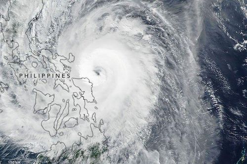 Bão Kammuri đổ bộ Philippines với sức gió 160 km/h