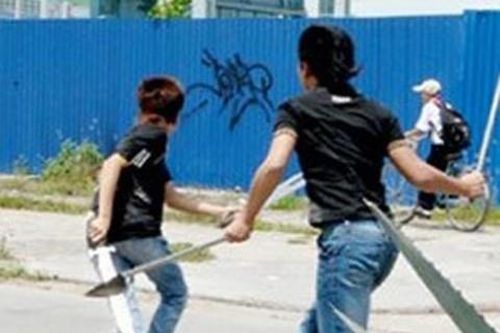 Án mạng sau khi dạy bạn gái tập lái xe