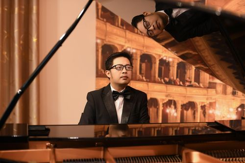 'Hoài niệm trong lòng phố'