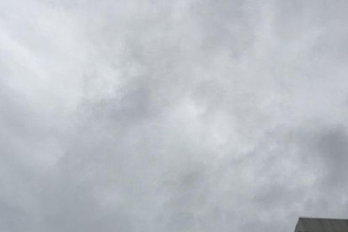 Mưa lớn xuất hiện ở Manila, trận đấu giữa Việt Nam và Singapore có thể bị hoãn?