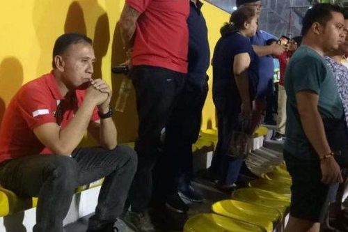 Chủ tịch LĐBĐ Indonesia khóc sau khi chứng kiến đội nhà thua U22 Việt Nam