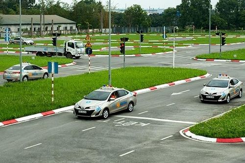 Yêu cầu lắp camera giám sát đào tạo lái xe trước ngày 25-12