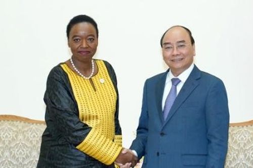 Thủ tướng tiếp Bộ trưởng Ngoại giao Kenya và Giám đốc Cơ quan Vệ binh quốc gia Liên bang Nga