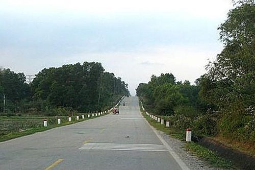 Chở cháu đi học về: Ông bị tông tử vong, cháu nguy kịch